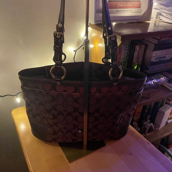 Coach Signature Elegant Brown Tote Bag - Picture 5 of 6